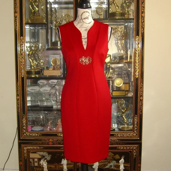 CALVIN KLEIN RED SLEEVELESS SHEATH DRESS WITH GOLD DETAIL 4